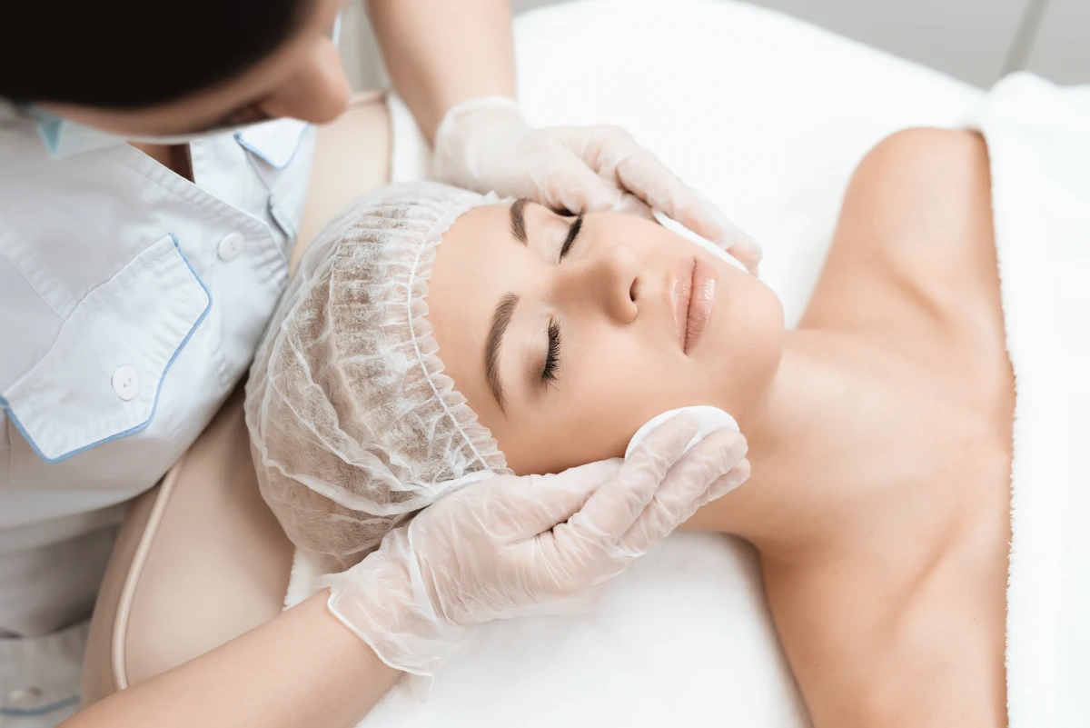 Relaxing customized facial treatment in Yuma, AZ | Amara Rejuve Medical Spa & Laser